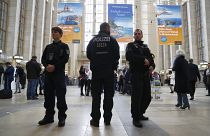 Polizei steht Wache auf der Reisemesse ITB in Berlin