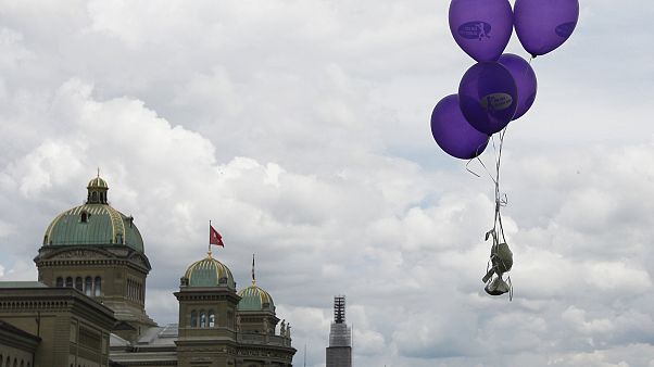 Non c'è niente di cui discutere, il Parlamento svizzero chiude in anticipo Non c'è niente di cui discutere, il Parlamento svizzero chiude in anticipo