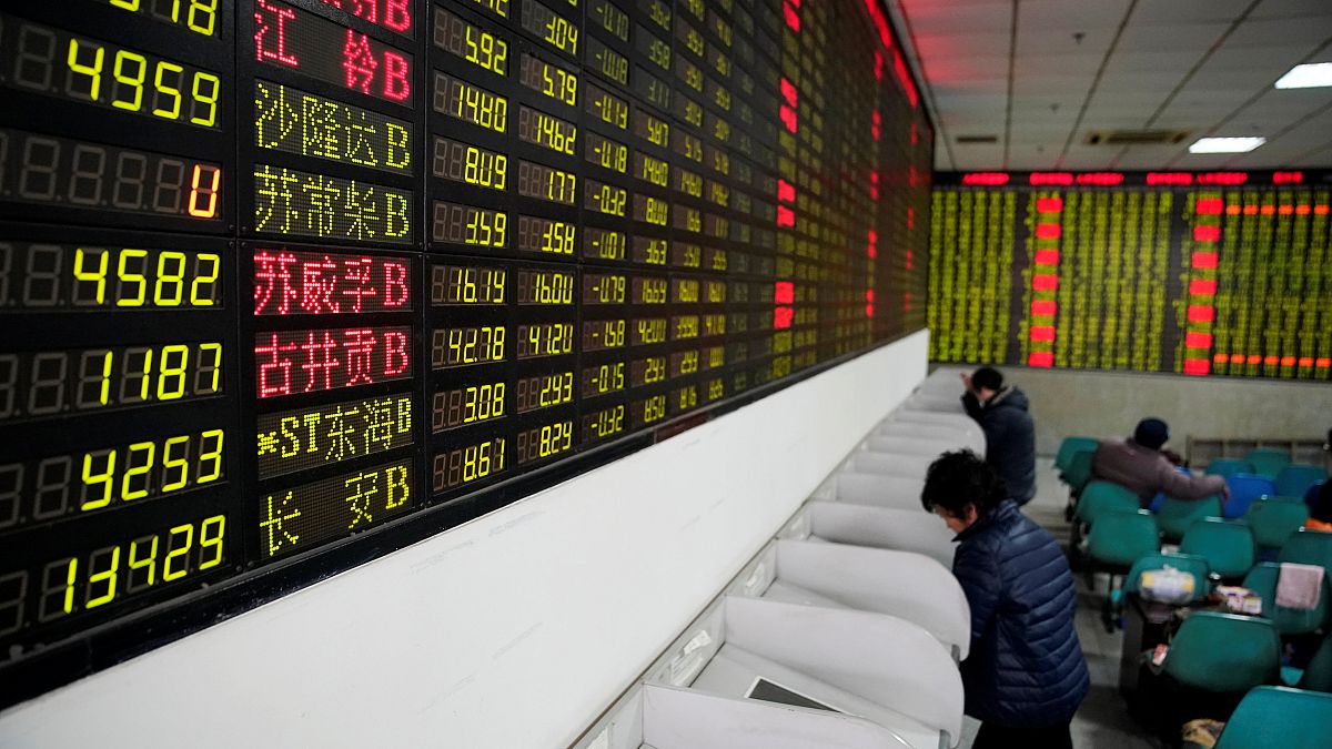 Bolsas de Xangai e Hong Kong terminam semana em alta