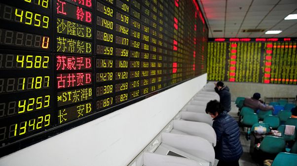 Bolsas de Xangai e Hong Kong terminam semana em alta Bolsas de Xangai e Hong Kong terminam semana em alta