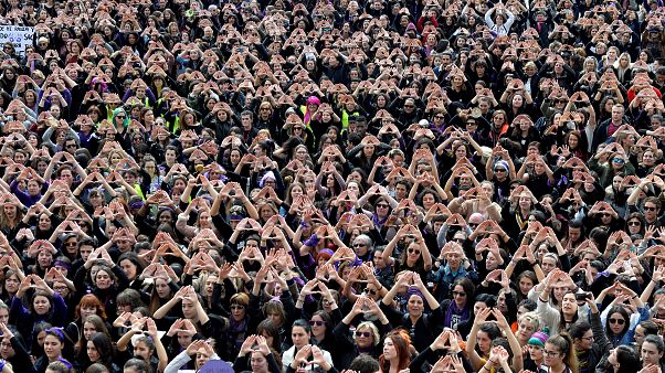 Spanien: Frauen protestieren gegen "Mikro-Sexismus" Spanien: Frauen protestieren gegen "Mikro-Sexismus"