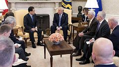 South KoreaÕs national security chief Chung Eui-yong briefs U.S. President 