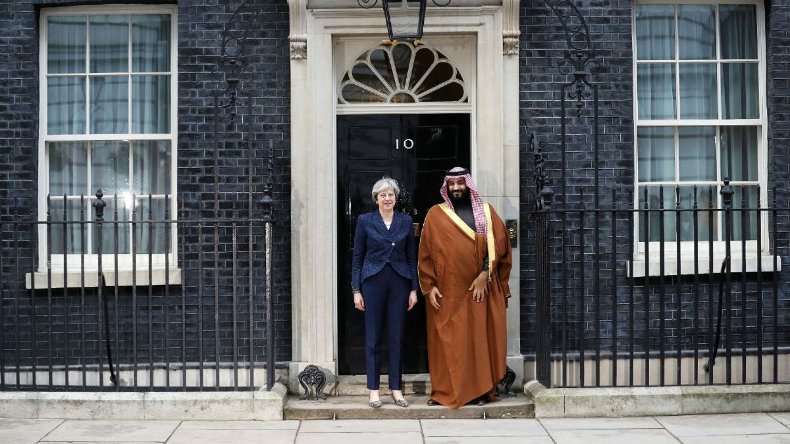 A brit miniszterelnökkel üzletel Szaúd-Arábia 