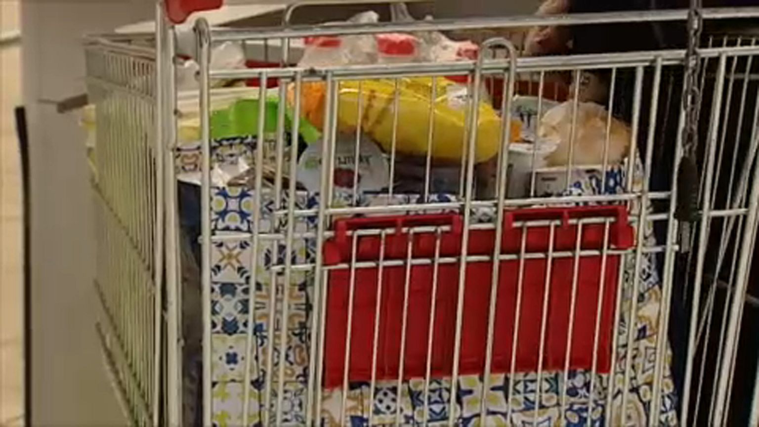 Mostantól vasárnapi boltzár Lengyelországban