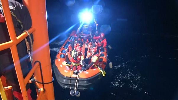 106 Migranten vor Libyen gerettet 106 Migranten vor Libyen gerettet