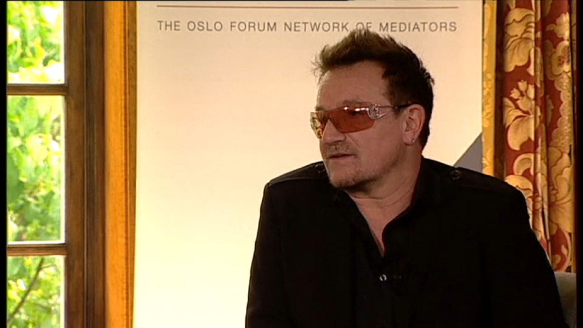 Bono Vox pede desculpa por conduta inapropriada na One