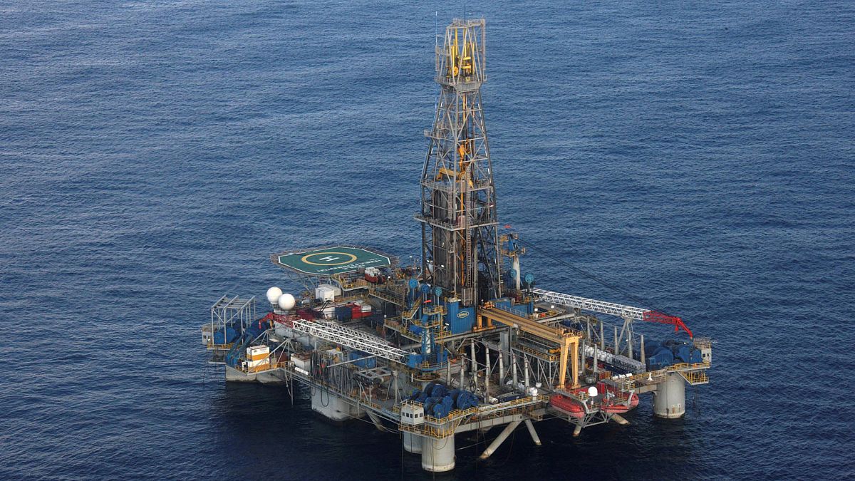 Προς την Κύπρο πλέει το Ocean investigator της Exxon Mobil