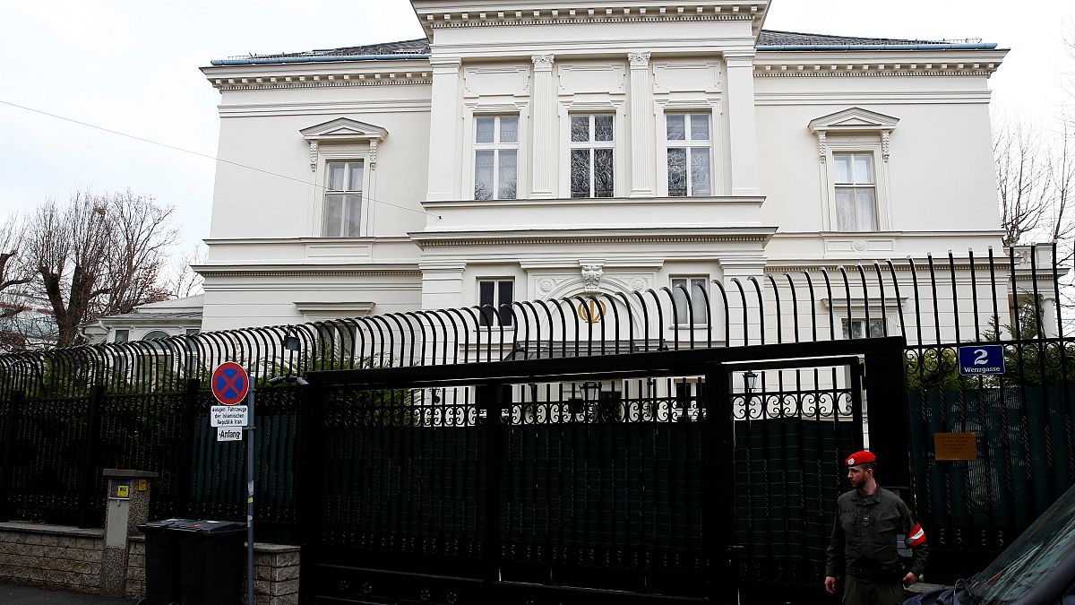 Αυστρία: Επίθεση με μαχαίρι στην κατοικία του πρέσβη του Ιράν