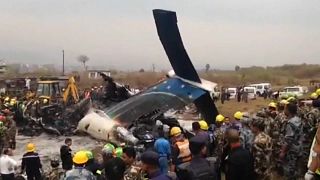 Nepal'de yolcu uçağı düştü: En az 50 ölü