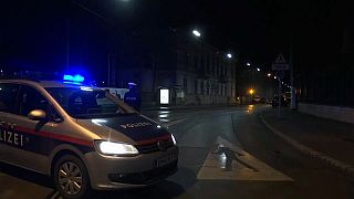 Vienna: militare accoltellato davanti all'ambasciata iraniana, ucciso l'aggressore