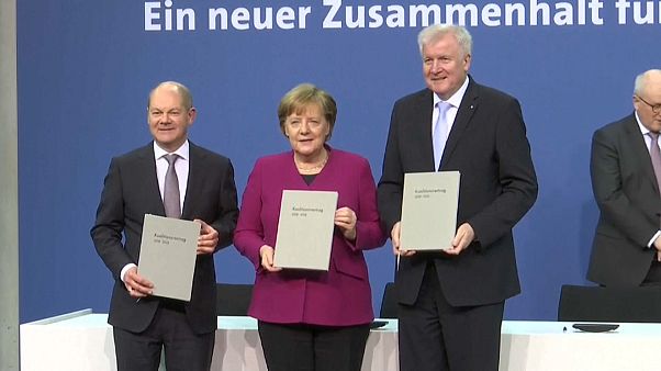 Germania: firmata l'intesa di governo Germania: firmata l'intesa di governo