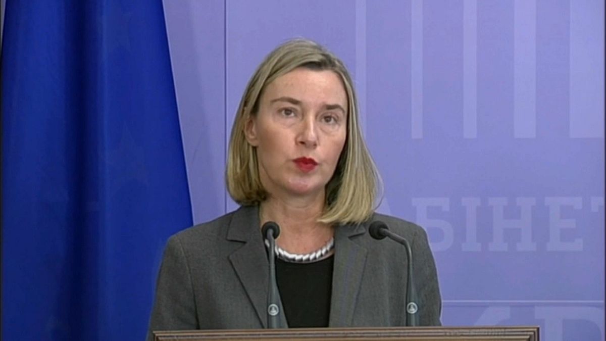 Mogherini diz que UE não reconhecerá eleições russas na Crimeia