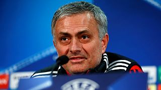 Mourinho: "De Boer é o pior treinador da história da Premier League"