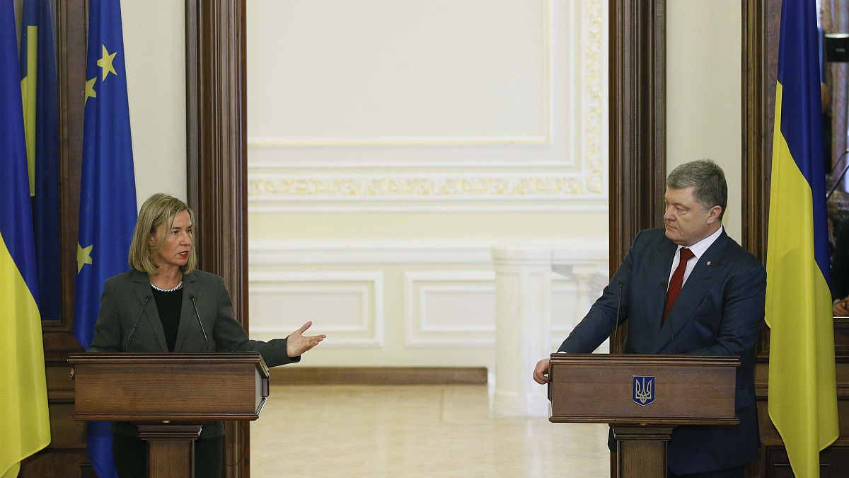 Могерини обещает поддержать Украину