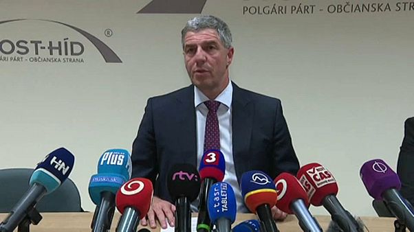 Előrehozott választásokról fognak tárgyalni Szlovákiában Előrehozott választásokról fognak tárgyalni Szlovákiában