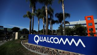 Trump blocks Qualcomm takeover by Broadcom