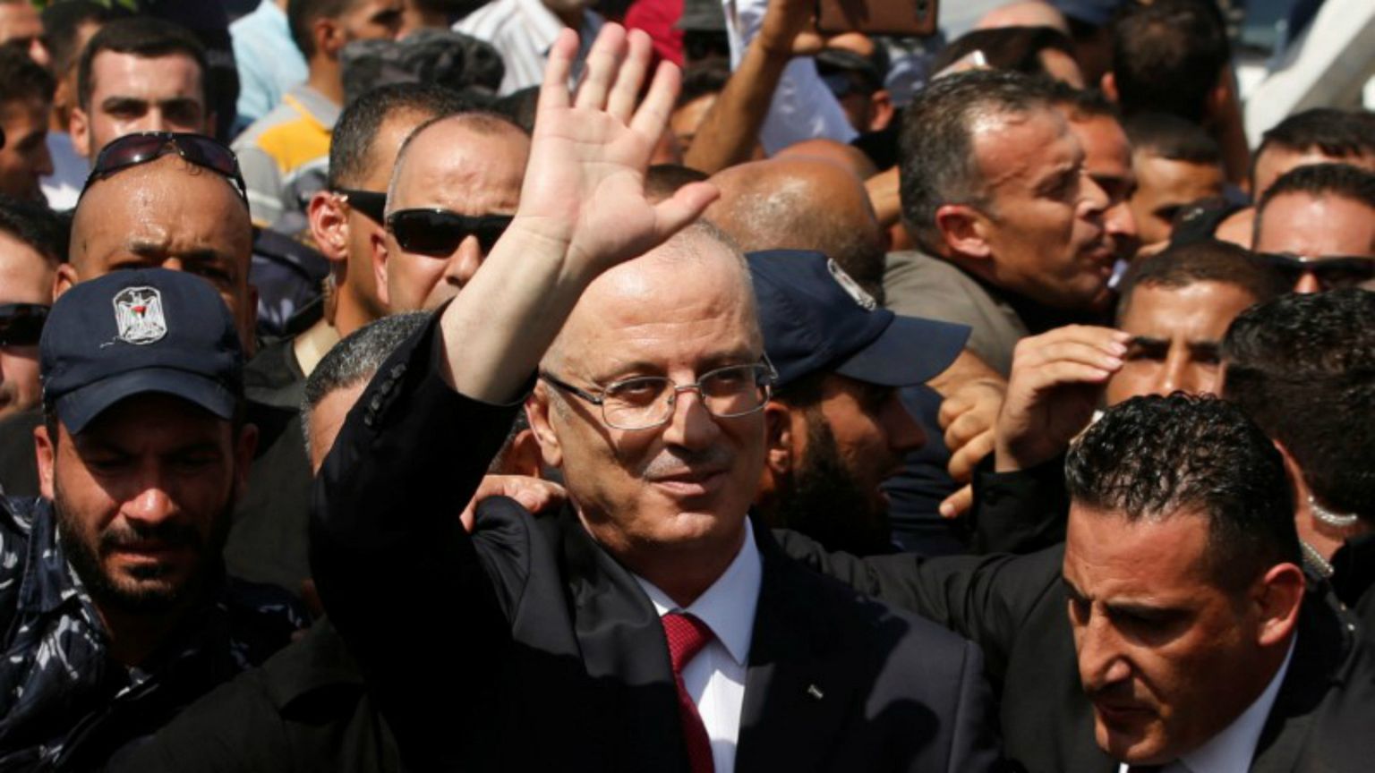 صورى أرشيفية لرئيس الوزراء الفلسطيني رامي الحمد الله 