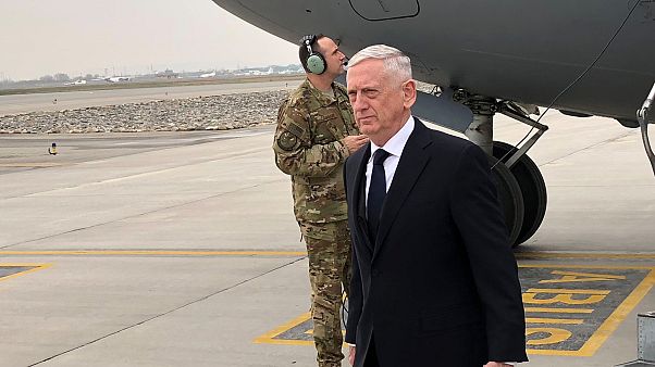 US-Verteidigungsminister Mattis landet in Afghanistan. US-Verteidigungsminister Mattis landet in Afghanistan.