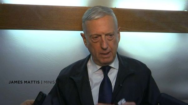 Il segretario alla Difesa Usa: I talibani pronti al dialogo con Kabul Il segretario alla Difesa Usa: I talibani pronti al dialogo con Kabul