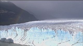 Se rompe el arco de hielo del glaciar Perito Moreno en Argentina