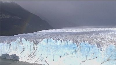 Se rompe el arco de hielo del glaciar Perito Moreno en Argentina