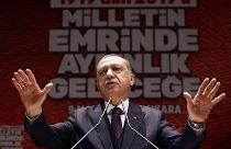 إردوغان يعبر عن أمله في تطويق عفرين بحلول مساء اليوم
