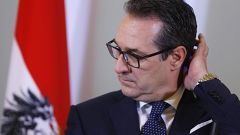 Bocsánatot kért a szélsőjobboldali alkancellár az újságírótól