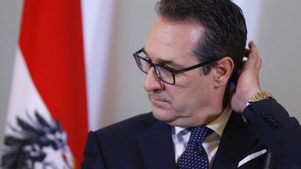 Bocsánatot kért a szélsőjobboldali alkancellár az újságírótól Bocsánatot kért a szélsőjobboldali alkancellár az újságírótól