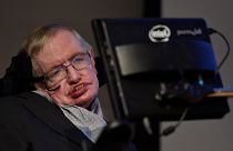 Reações à morte de Stephen Hawking enchem redes sociais