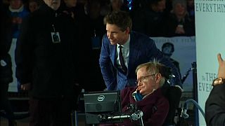 Actor Eddie Redmayne pays tribute to Hawking