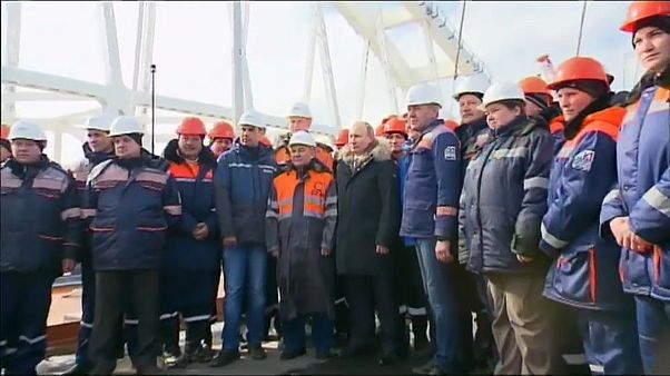Putin'den seçim öncesi Kırım'a kritik ziyaret Putin'den seçim öncesi Kırım'a kritik ziyaret