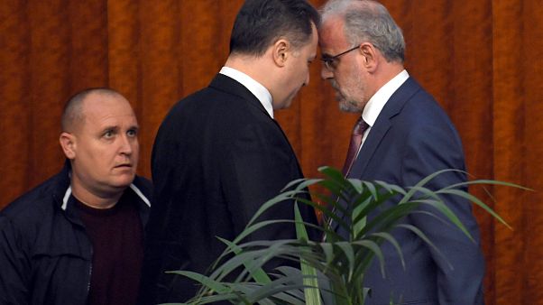 Ένταση στη βουλή λόγω των αλβανικών Ένταση στη βουλή λόγω των αλβανικών