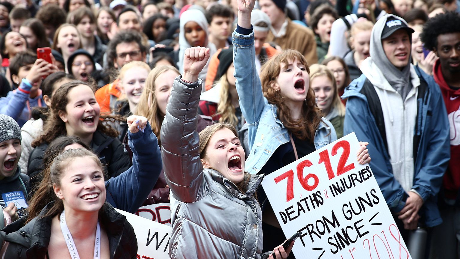 Marée jeune contre les armes