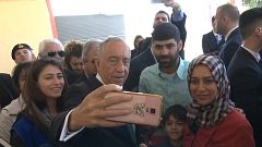 Marcelo deixa mensagens de esperança a refugiados na Grécia