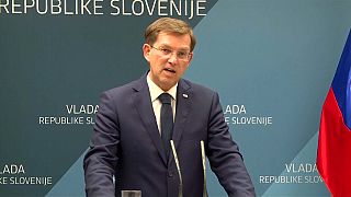 Премьер-министр Словении подает в отставку