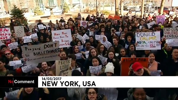 États-Unis : la jeunesse se mobilise contre les armes États-Unis : la jeunesse se mobilise contre les armes