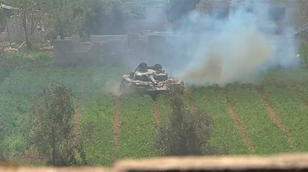 Siria: migliaia di persone in fuga dal Ghouta orientale Siria: migliaia di persone in fuga dal Ghouta orientale