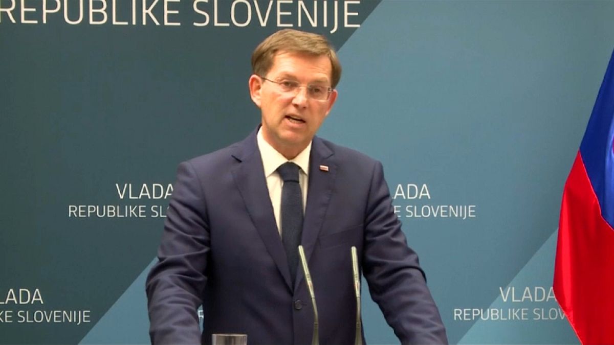 Dimite el primer ministro esloveno tras una decisión del Supremo