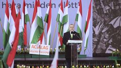 Orbán: hazaküldjük "Gyuri bácsit" is a hálózatával egyetemben