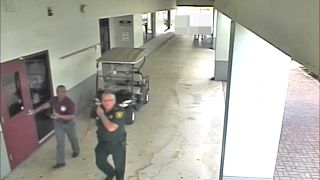 Vidéo à charge pour le policier du lycée de la tuerie de Parkland