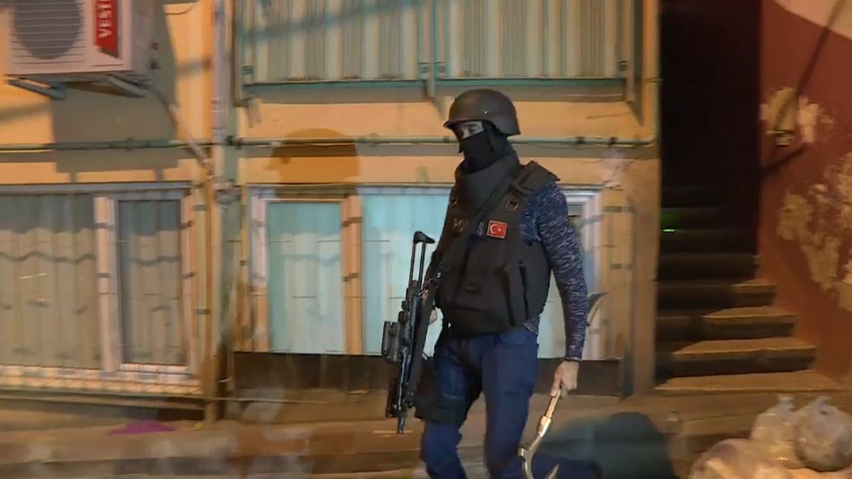 Nevruz öncesi İstanbul'da PKK operasyonu 
