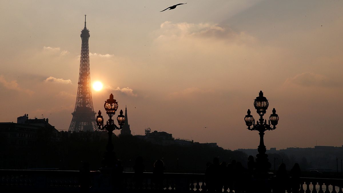 1665 Stufen: Wettlauf auf den Eiffelturm