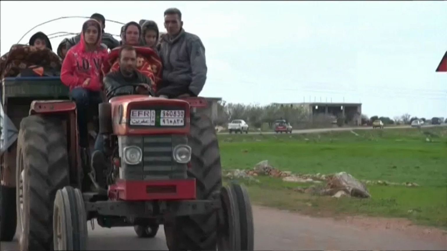 Afrin Syrians flee 