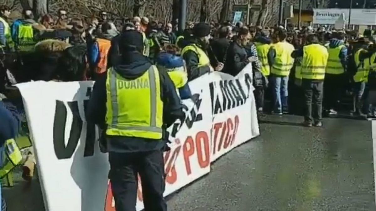 Los funcionarios protagonizan la primera huelga en Andorra desde 1933