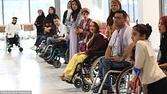 فشن شو معلولان در تهران؛ طراحی ۵۰ مدل لباس‌ برای بیش از ۱۵ نوع معلولیت
