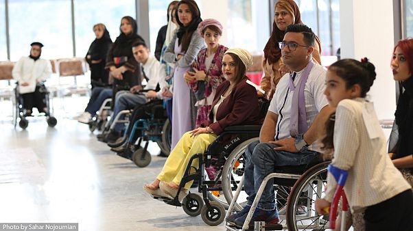 فشن شو معلولان در تهران؛ طراحی ۵۰ مدل لباس برای بیش از ۱۵ نوع معلولیت فشن شو معلولان در تهران؛ طراحی ۵۰ مدل لباس برای بیش از ۱۵ نوع معلولیت