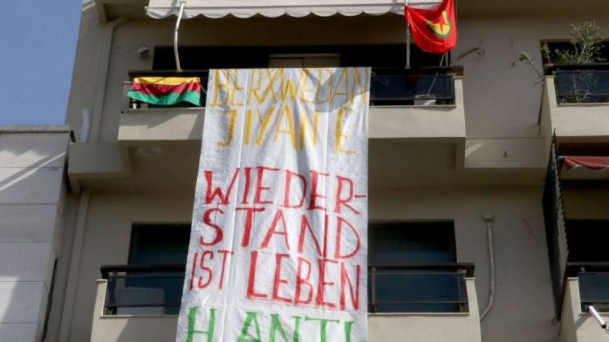 Ηράκλειο: Εισβολή αντιεξουσιαστών στο προξενείο της Γερμανίας