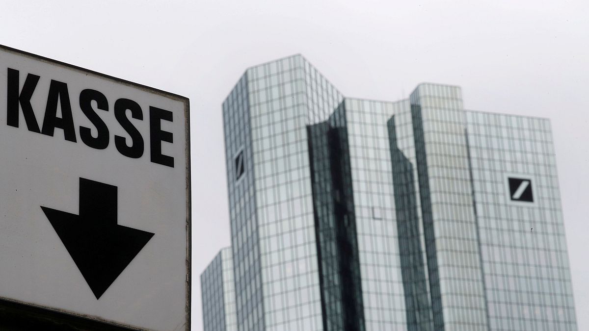 El "generoso" pago de bonos de Deutsche Bank a sus banqueros