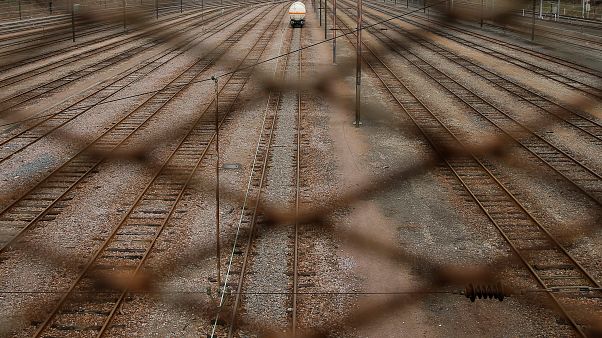 Francia: la guerra dei ferrovieri Francia: la guerra dei ferrovieri