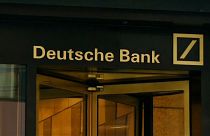 Deutsche Bank pays out billions in bonuses